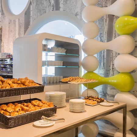 Hotel Voco Milan-Fiere By Ihg Exterior foto
